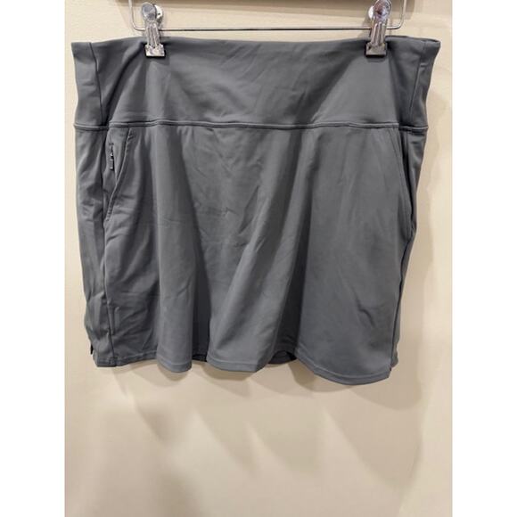 Iseegz skort - Picture 1 of 3